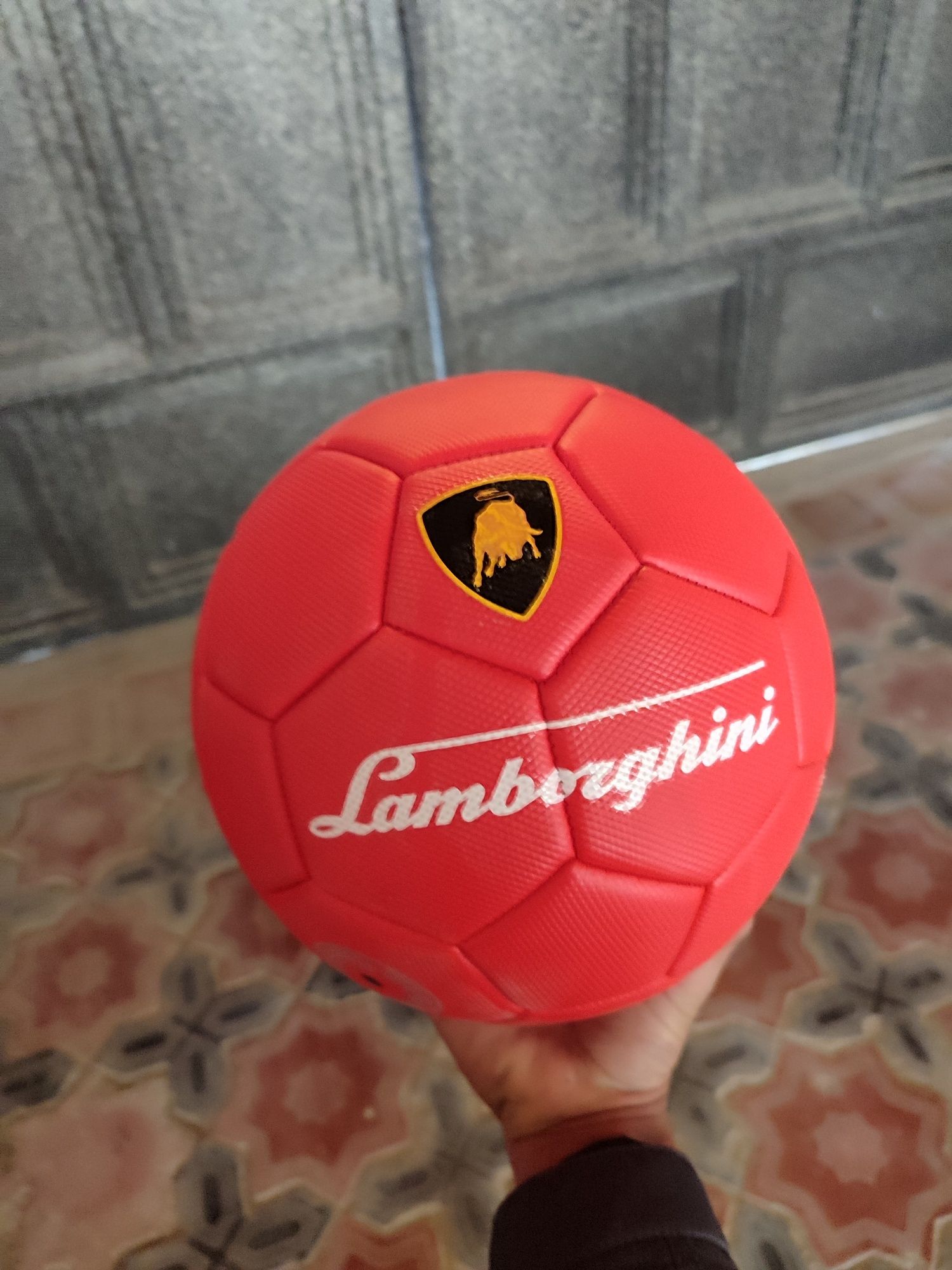 Assalomu aleykum maydon koʻrmagan fudbol topilar sotiladi  sifatli