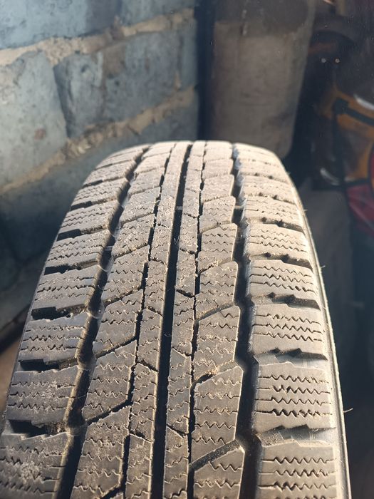 Продам зимние шины