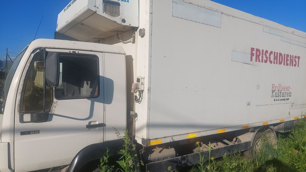 Рефрижератор  всё работает