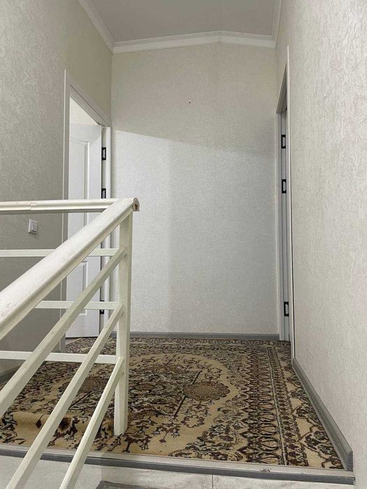 Продается 3-х комнатная квартира на земле с въездом для машины