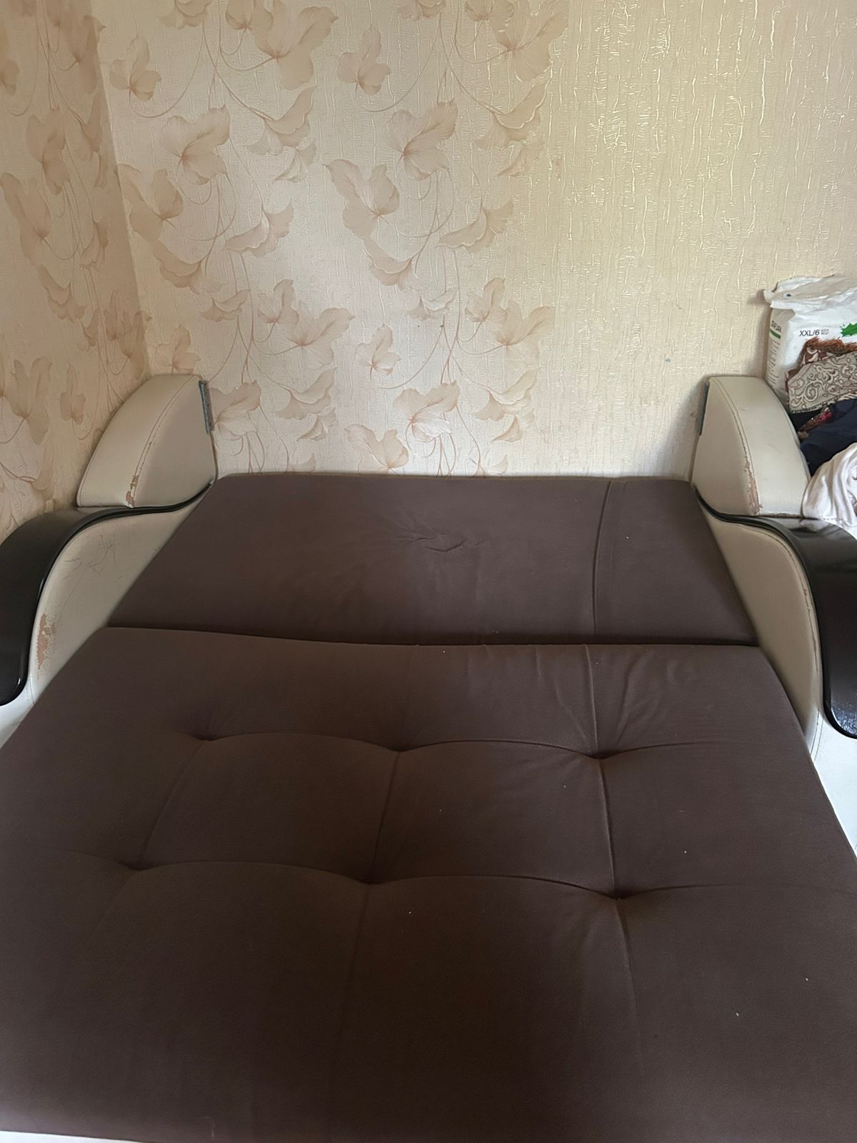 Продам диван в нормальном состоянии