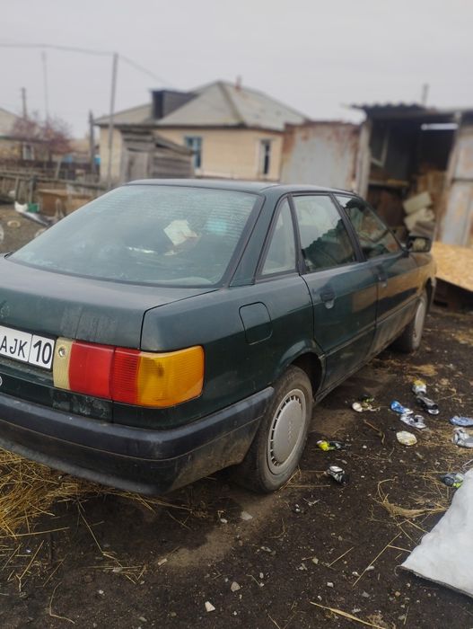 Продам машину AUDI 80
