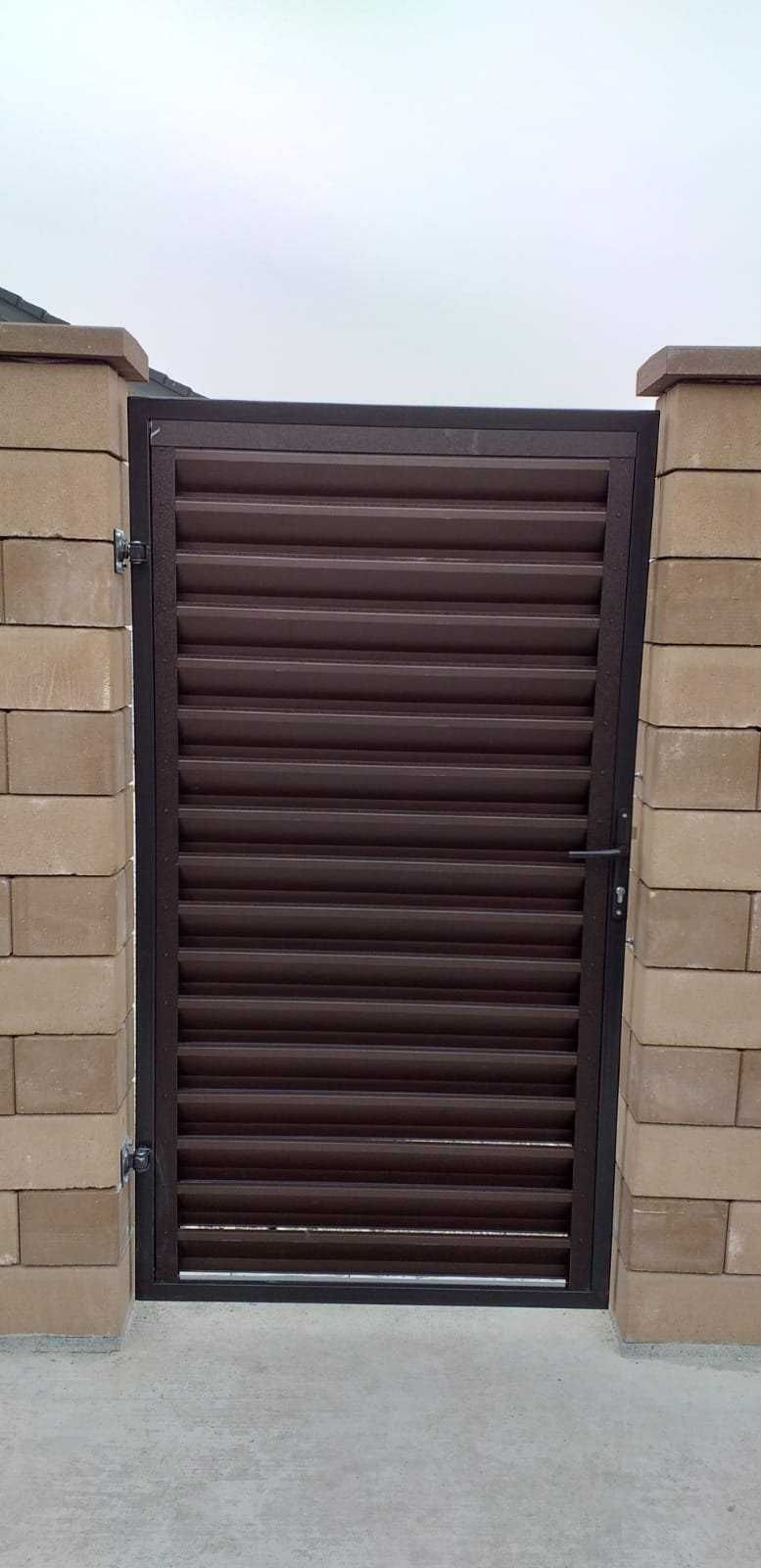Garduri si porti din panouri stil jaluzele si alte modele disponibile