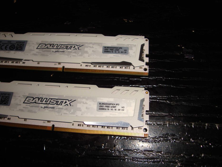 Kit memorie ram DDR4 16GB Ballistix Micron XMP 2400 Mhz CL16 1.2v