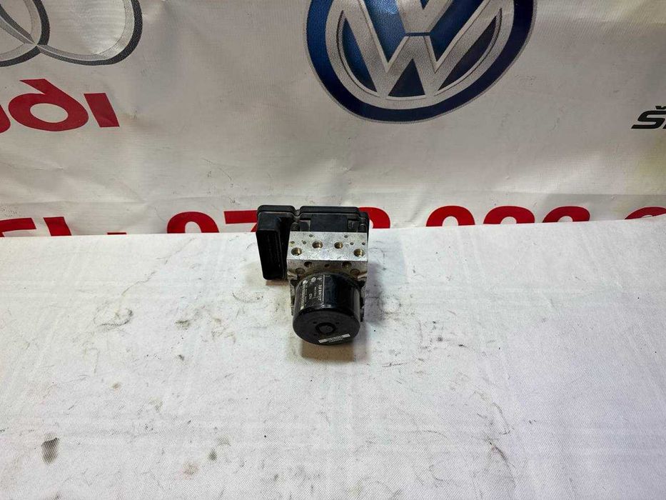 Pompa ABS 7L0614517 / 7L0907379K VW Touareg I (7LA, 7L6, 7L7)