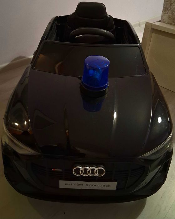 Детска електрическа кола Audi E-tron Sportback