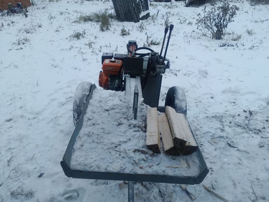 Дровакол бензиновый