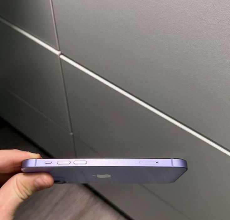 Продаю Iphone 12, 128 GB, 77%, со всеми