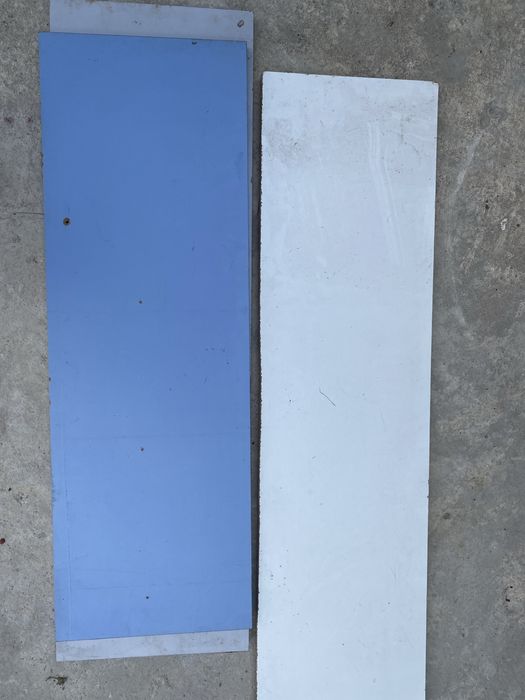 Търговско оборудване за магазин за дрехи , рафтове, колонки