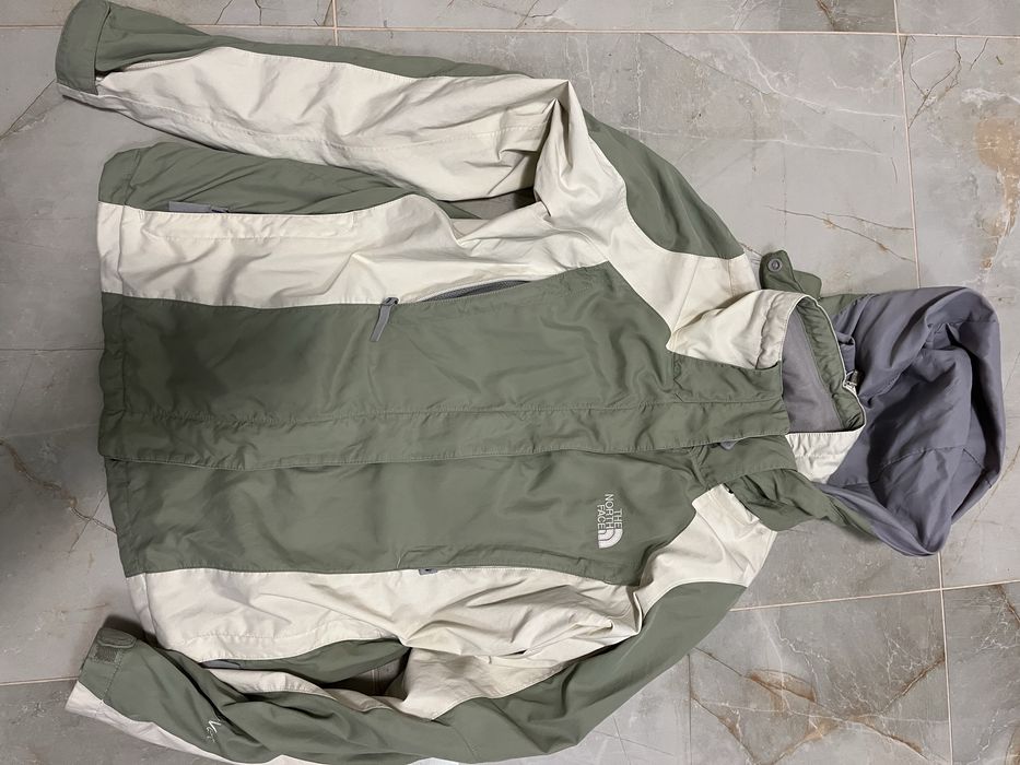 Vand geaca de iarna The North Face