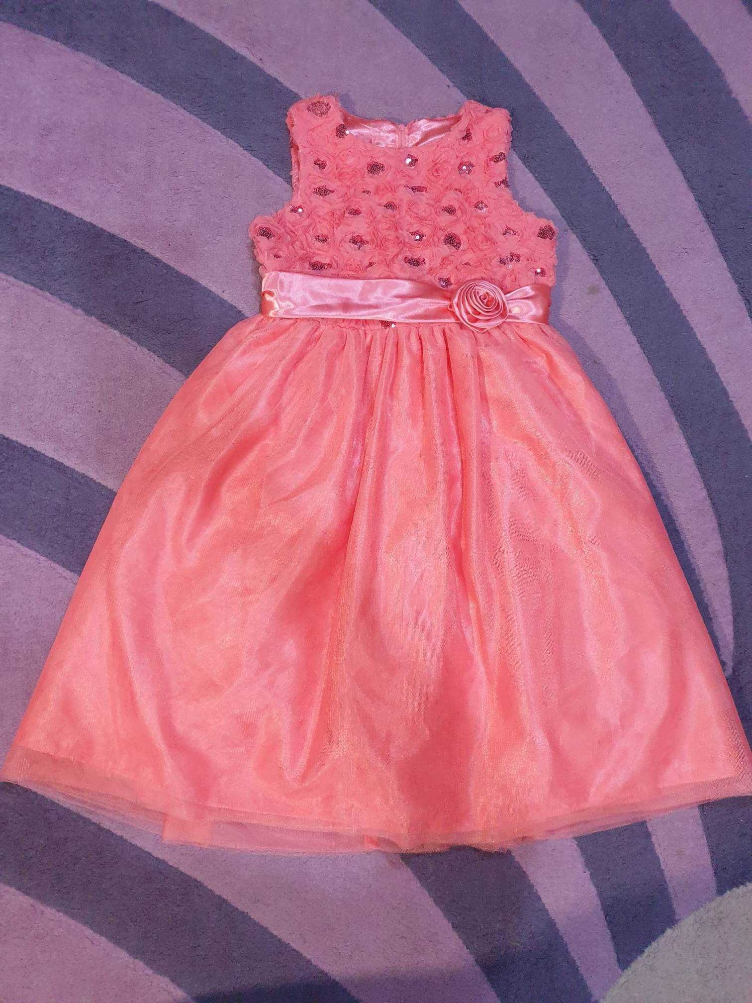 Детска рокля за повод