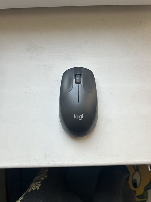 Мышь Logitech M190 черный