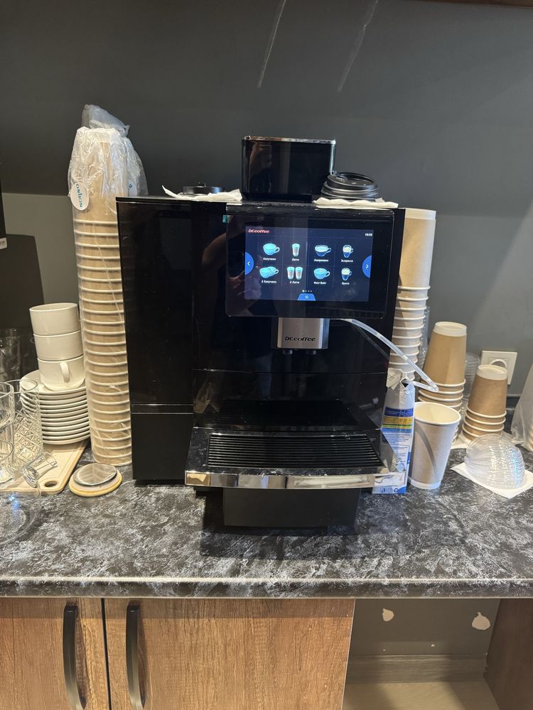 Кофемашина Dr.coffee F11 и кофе оборудование