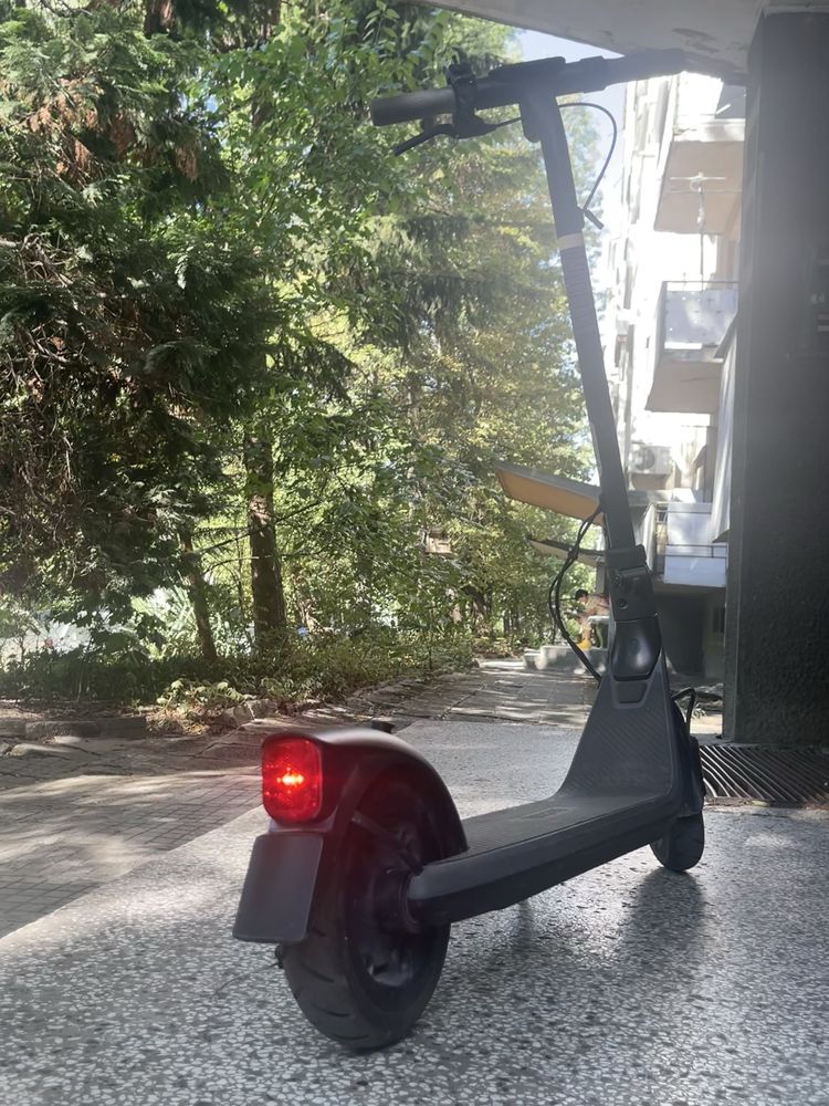 Електрическа Тротинетка Ninebot E2 by Segway