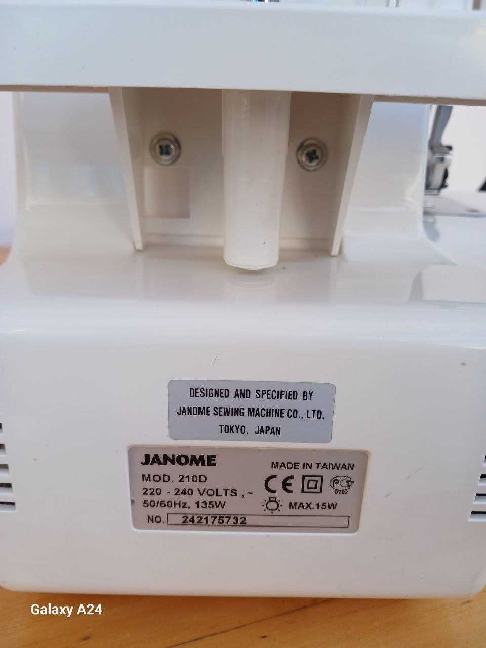 Оверлок Janome 210D.Год гарантии/Металл/Комплект.