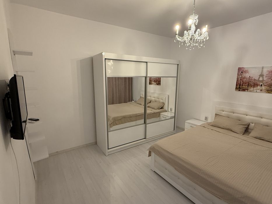 Chirie apartament cu o camera la casa