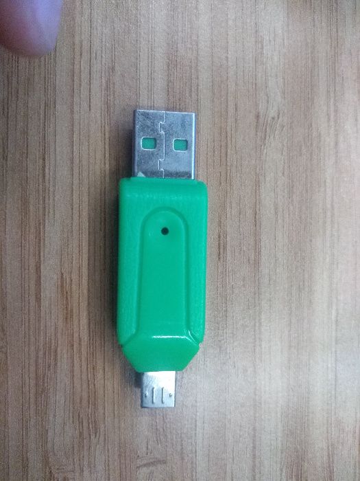 Cititor de carduri USB 2.0, SD/microSD, verde