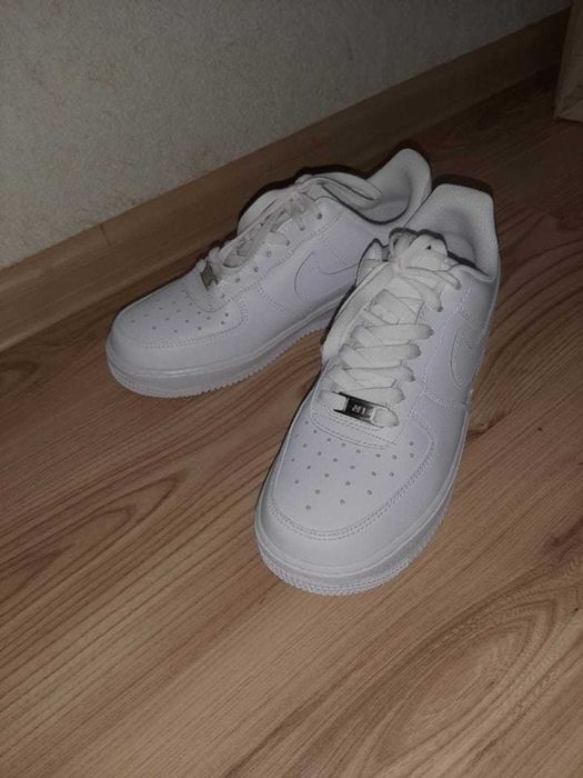 Adidasi Nike Air Force 1 albi white dama si barbati