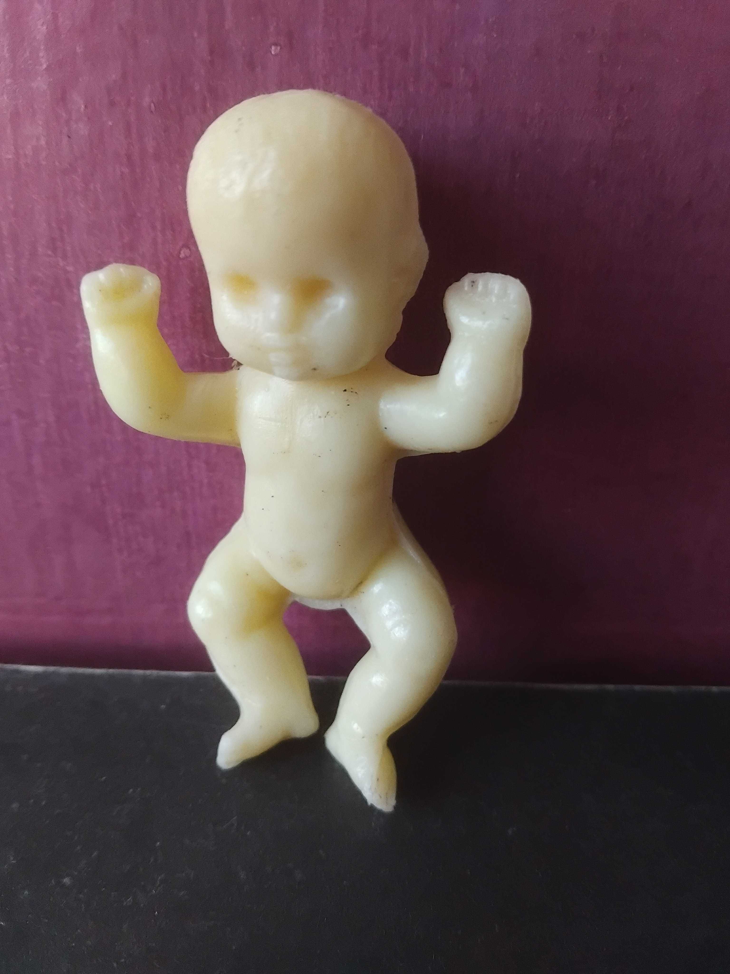 Малка играчка кукла бебе
