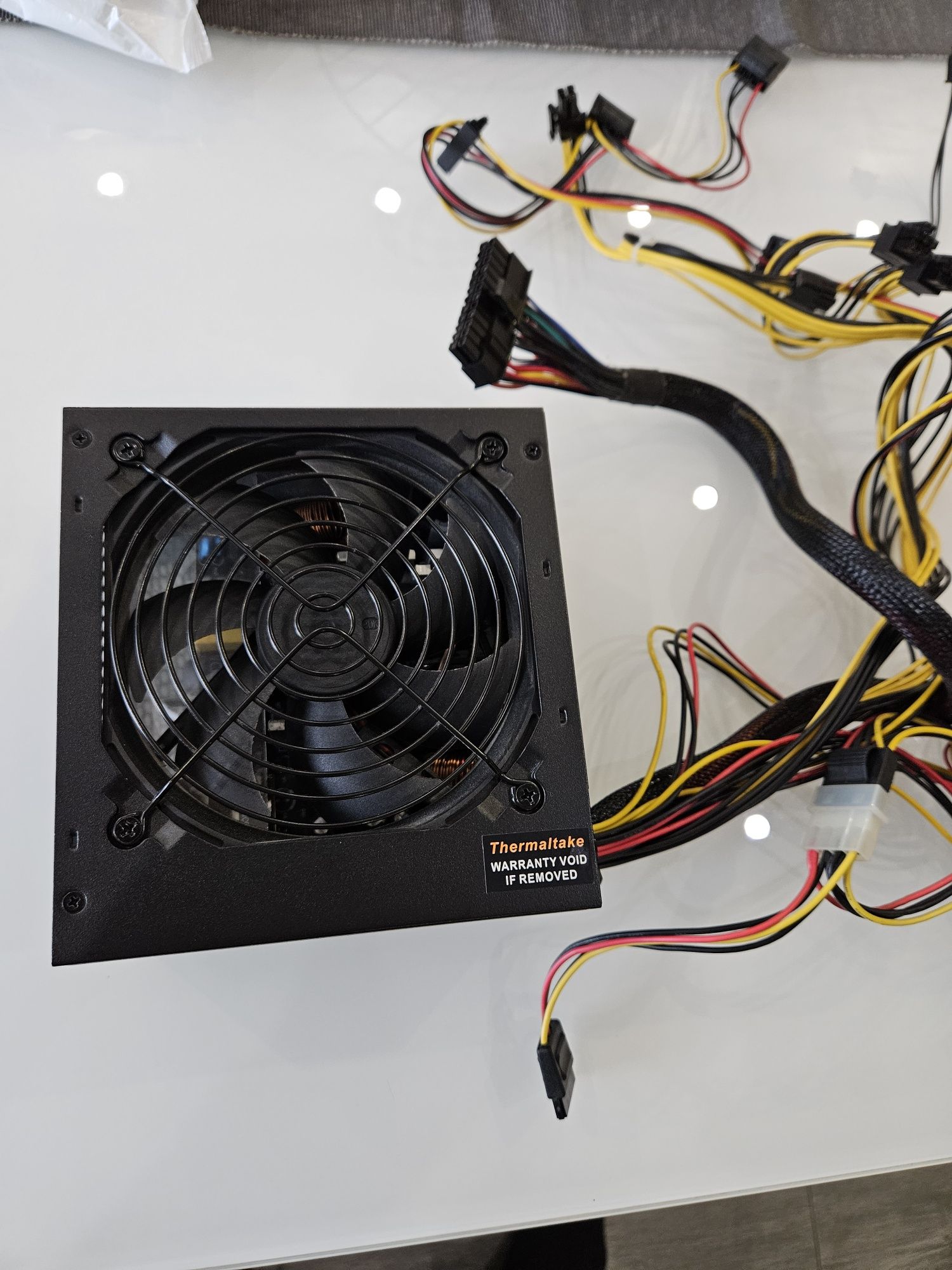 Захранване за компютър 650W Thermaltake