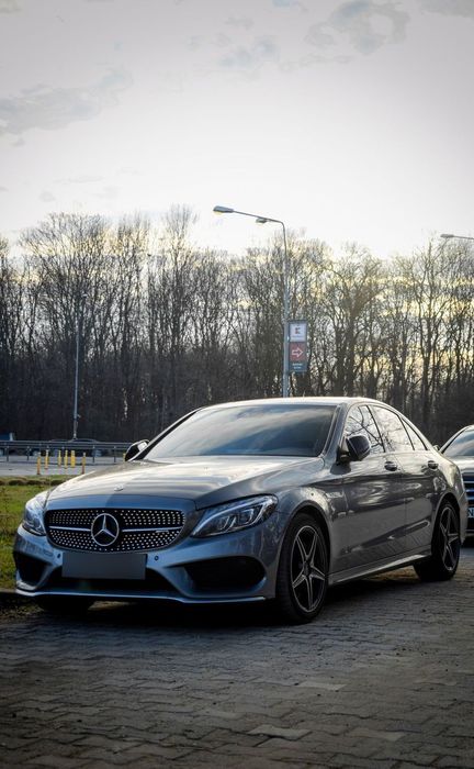 Mercedes-Benz C Mercedes C43 AMG  An fabricatie: 2018 Kilometraj: 140.000 km Motorizar
