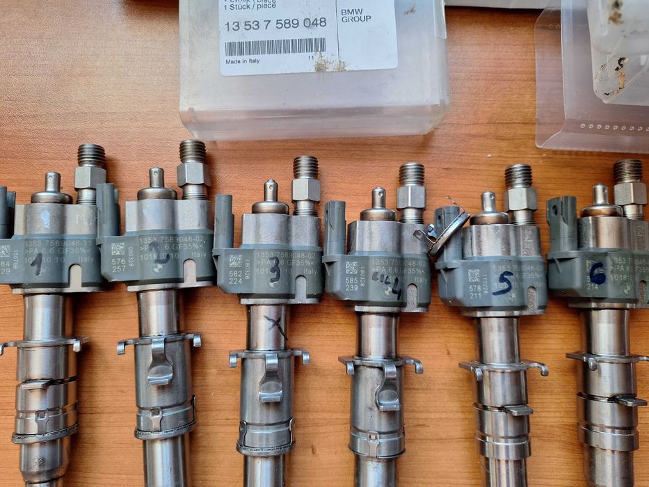 Injectoare Bmw N43 N53 N54 cod 7589048 index 02,