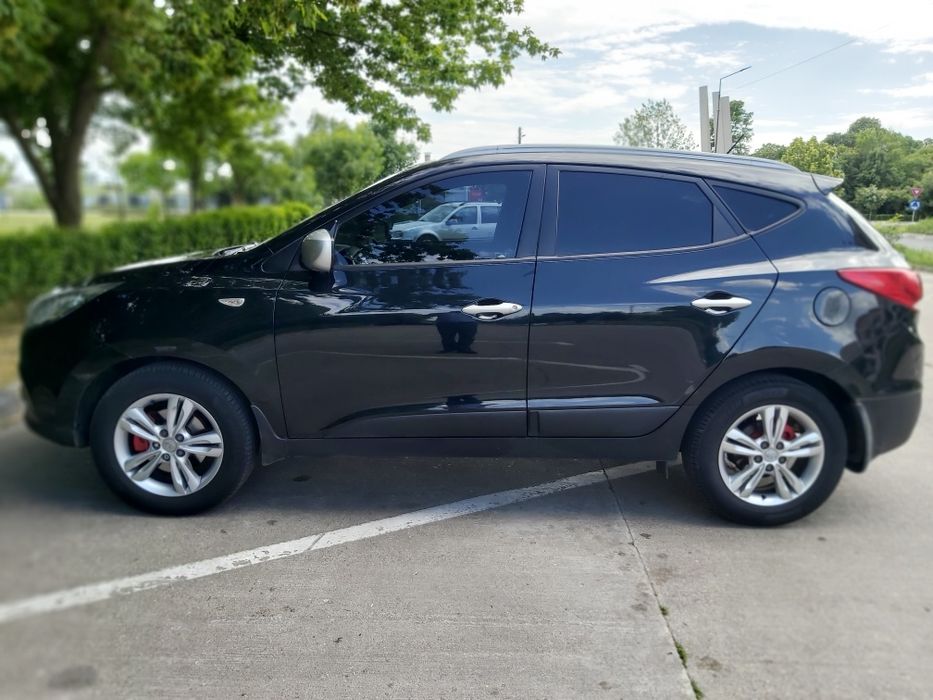 Inchirieri auto cu/fără șofer,  non stop, 5 ,  7  sau 8+1 locuri