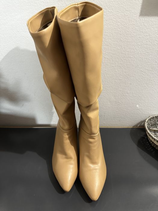 Ботуши и официални токчета