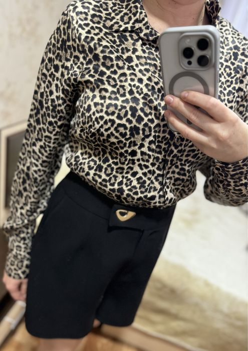 Шикарный новый комбинезон 42р