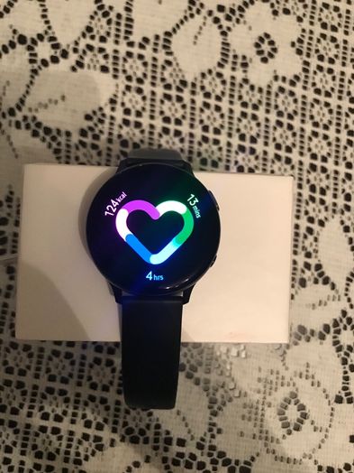 Часовник Samsung Galaxy Watch Active2