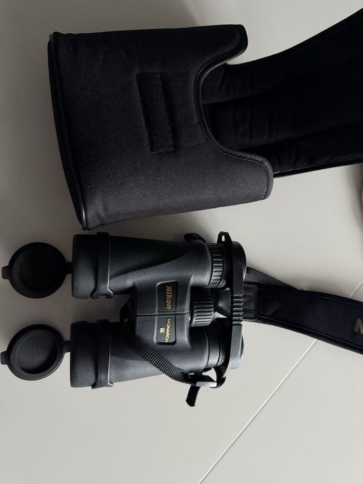 Binoclu Nikon Monarch 5/5 10/42 10x