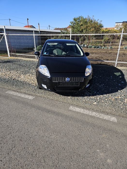 Se vinde un fiat grande punto