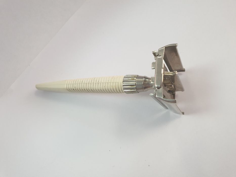 Aparat ras Gillette vintage made in England metal si maner plastic alb