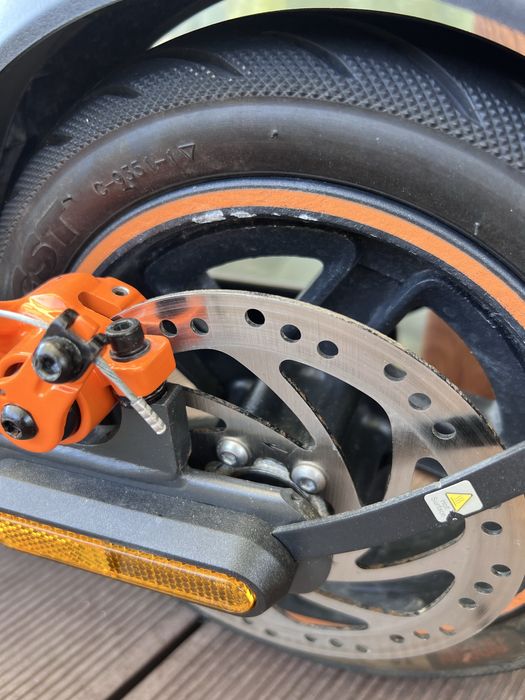 Продавам Електрически скутер SEGWAY KICK Ninebot F40 E
