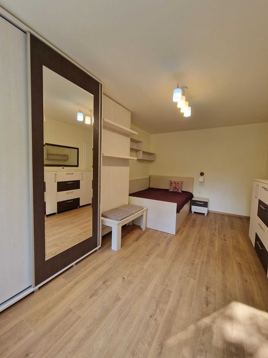 Proprietar, inchiriez garsoniera complet renovata, 30mp,Calea Aradului