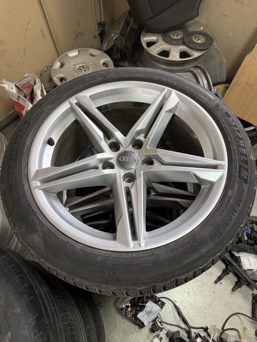 Джанти за Audi 18 цола ( A4 A5 A6 Q3 Q5 ) зимни гуми 245/45R18