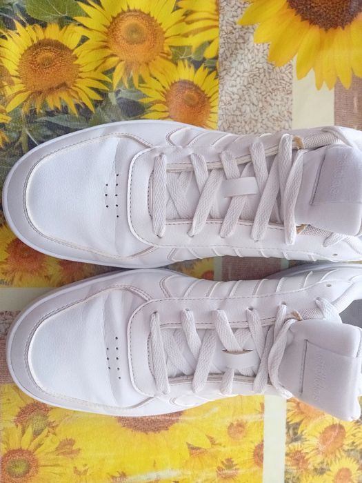 Адидас кожен 45 номер-Индонезия