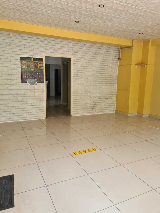 Inchiriez spatiu comercial zona Nicolina-Belvedere 80mp