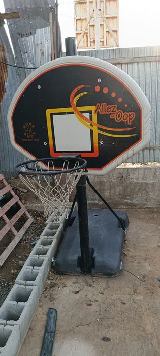 Продам кольцо со стойкой для баскетбола