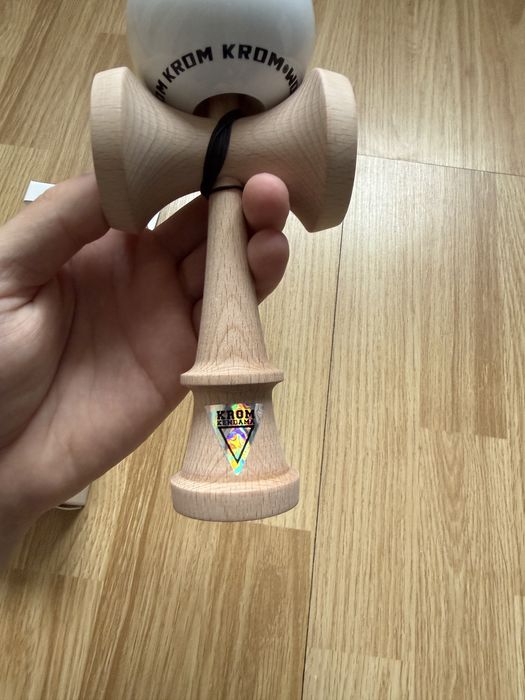 Kendama Krom Pop