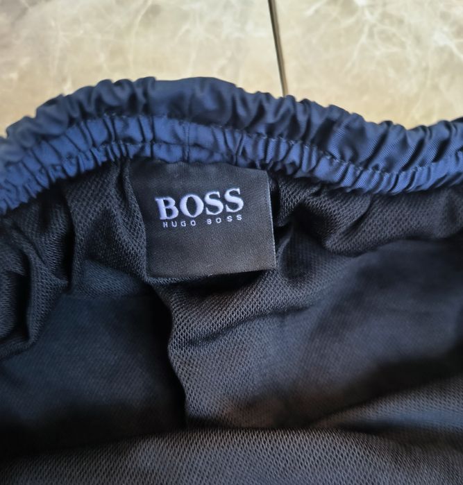 Hugo Boss плувни шорти M размер