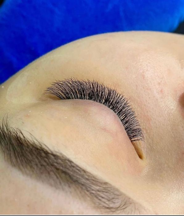 Наращивание ресниц от 4000