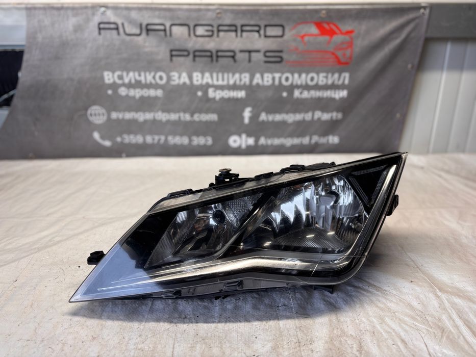 Ляв фар за Seat Leon
