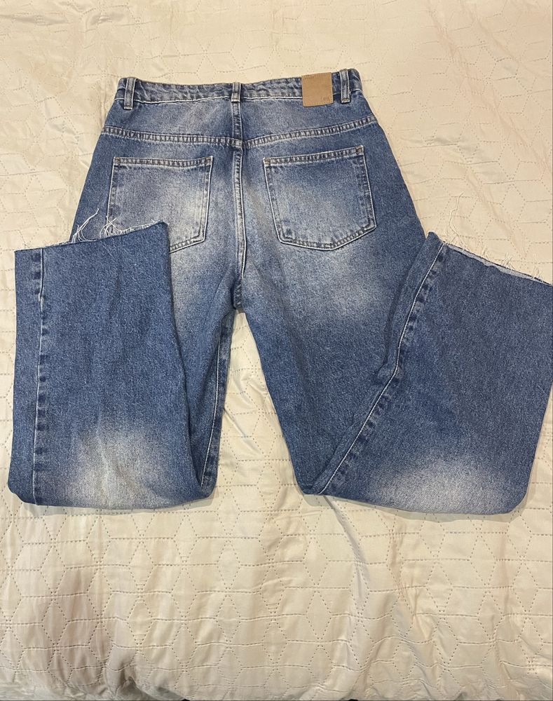Дънки на марката Zara