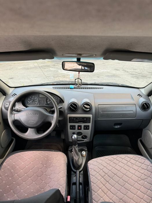 Dacia Logan.