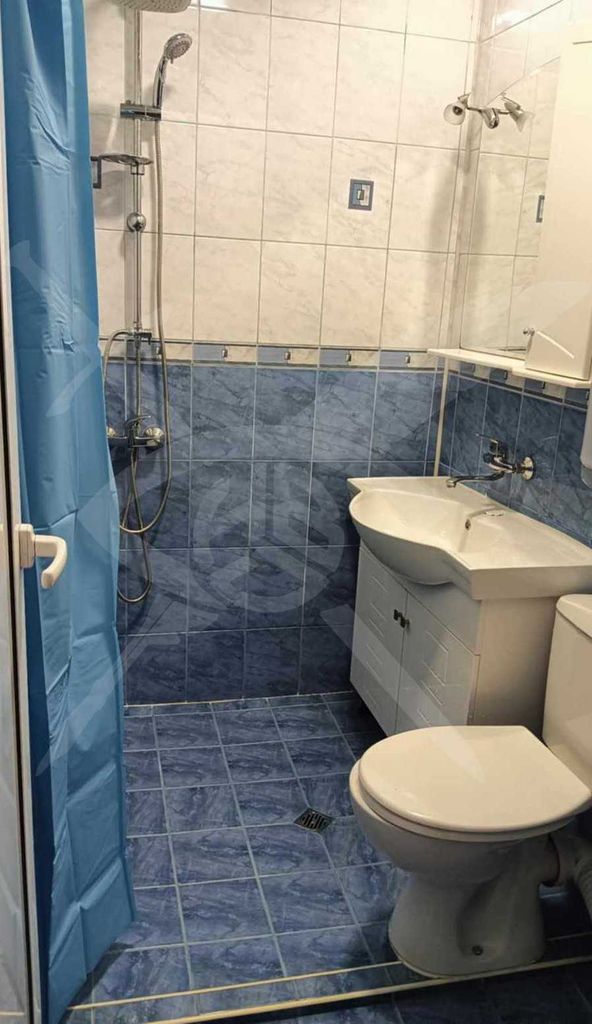Дава се под наем Тристаен апартамент в Варна, Възраждане 1 - 70 кв.м за 450 € - Снимка #6