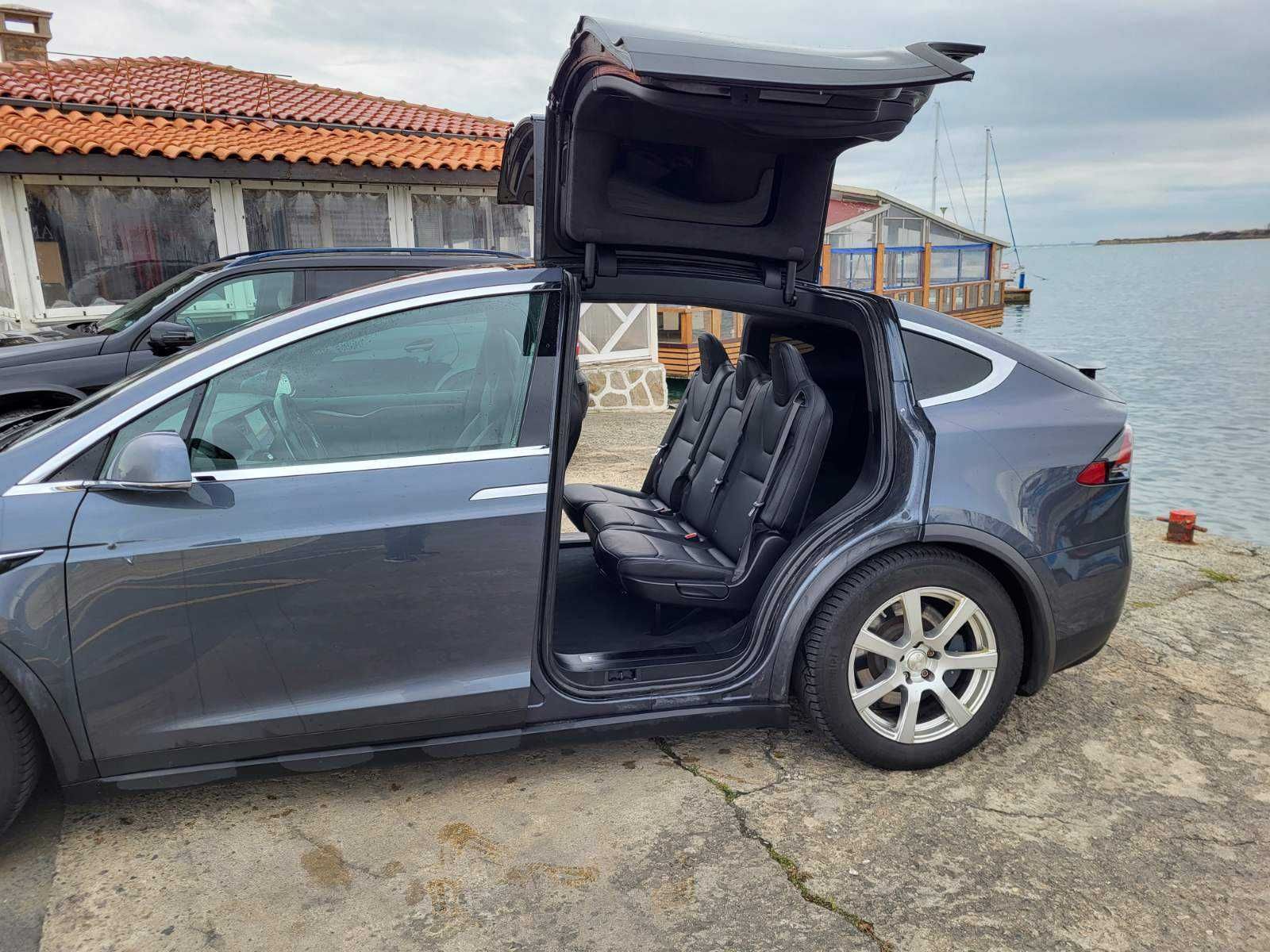 Tesla Model X Long Range