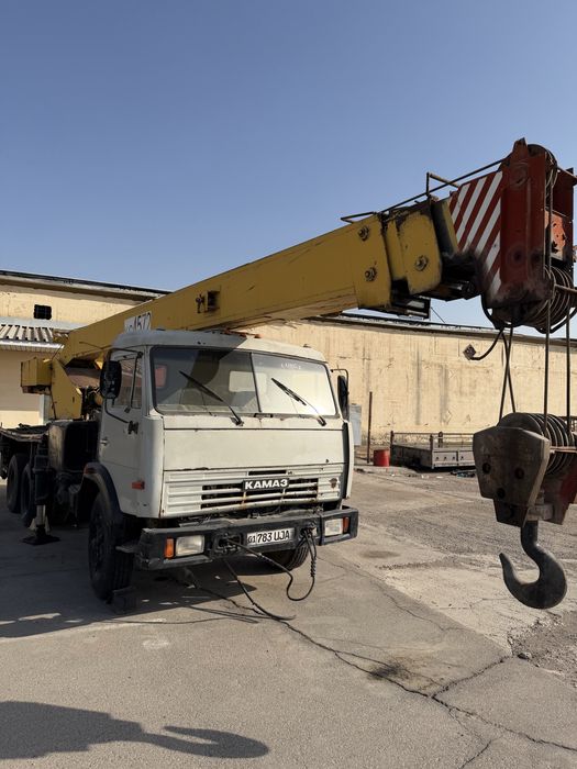 Автокран Сотилади 17500$