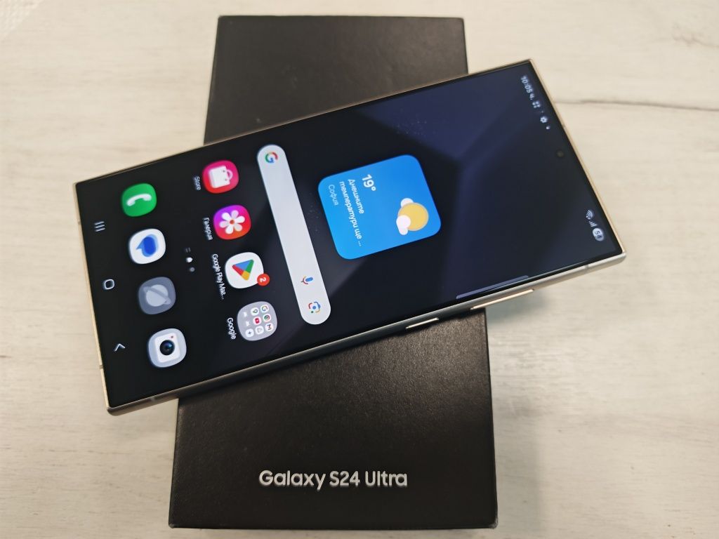 Като нов Samsung Galaxy S24 Ultra 5G 12GB RAM 512 GB Гаранция