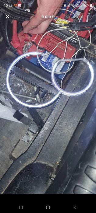 Angel eyes,noi,cu lumina alba